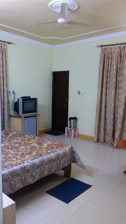 Hotel Kanishka Kanpur Room photo